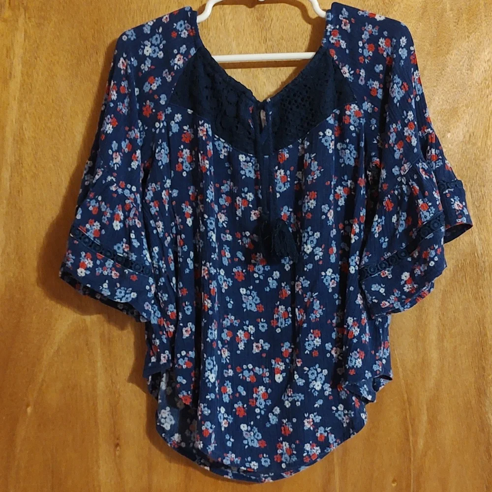 Justice Girls Floral Boho Blouse Blue Crochet Tassels Scoop Neck Bell Sleeve 6/7